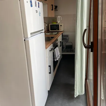 Apartma Ella *